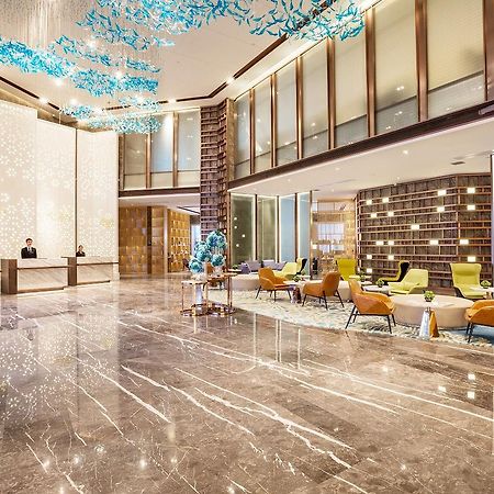 Shenzhen Bantian Huaweizhongcheng Atour Hotel Eksteriør billede