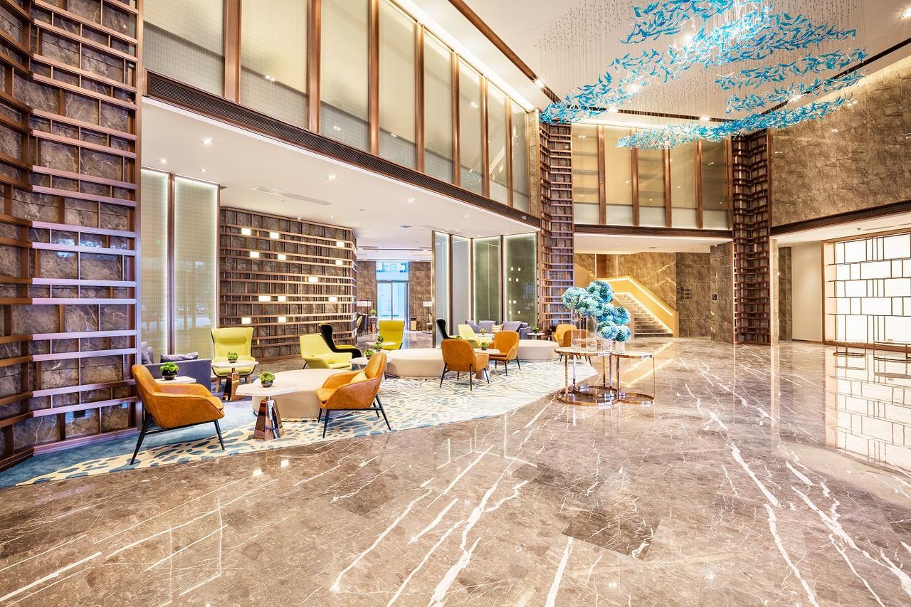 Shenzhen Bantian Huaweizhongcheng Atour Hotel Eksteriør billede