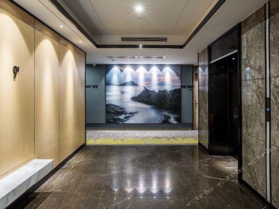 Shenzhen Bantian Huaweizhongcheng Atour Hotel Eksteriør billede